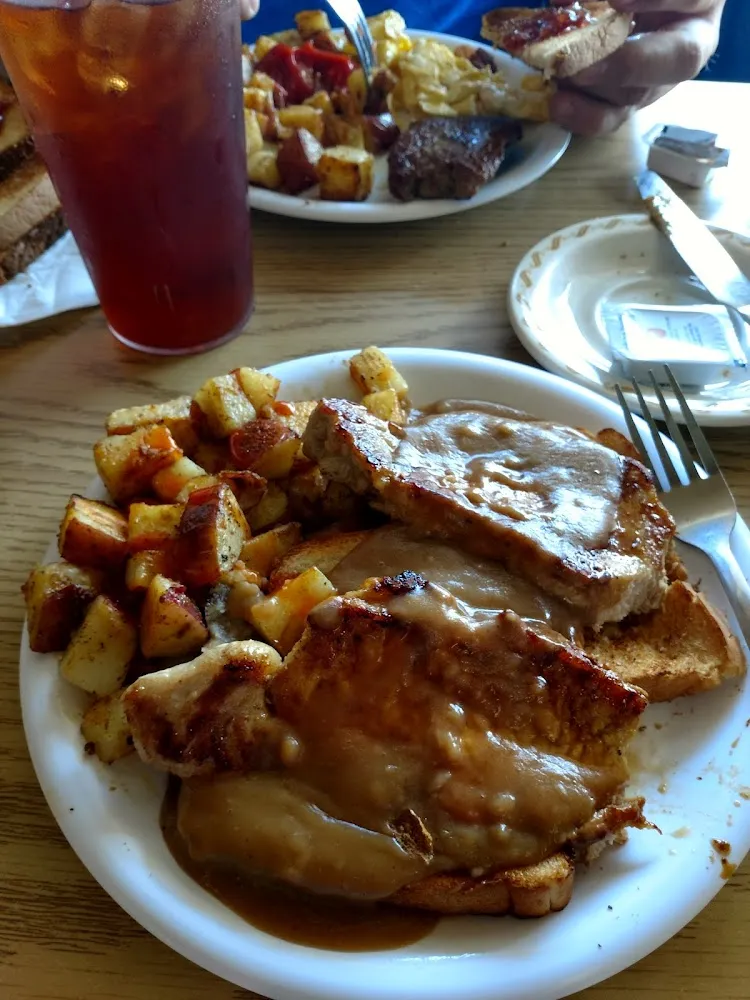 Open Faced Tenderloin Sandwich with Gravy